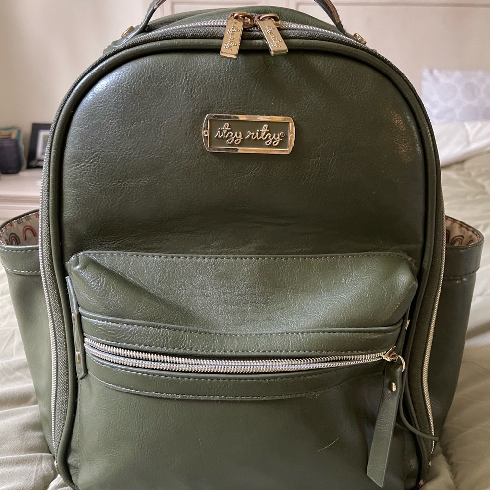 Itsy Ritzy Diaper Bag